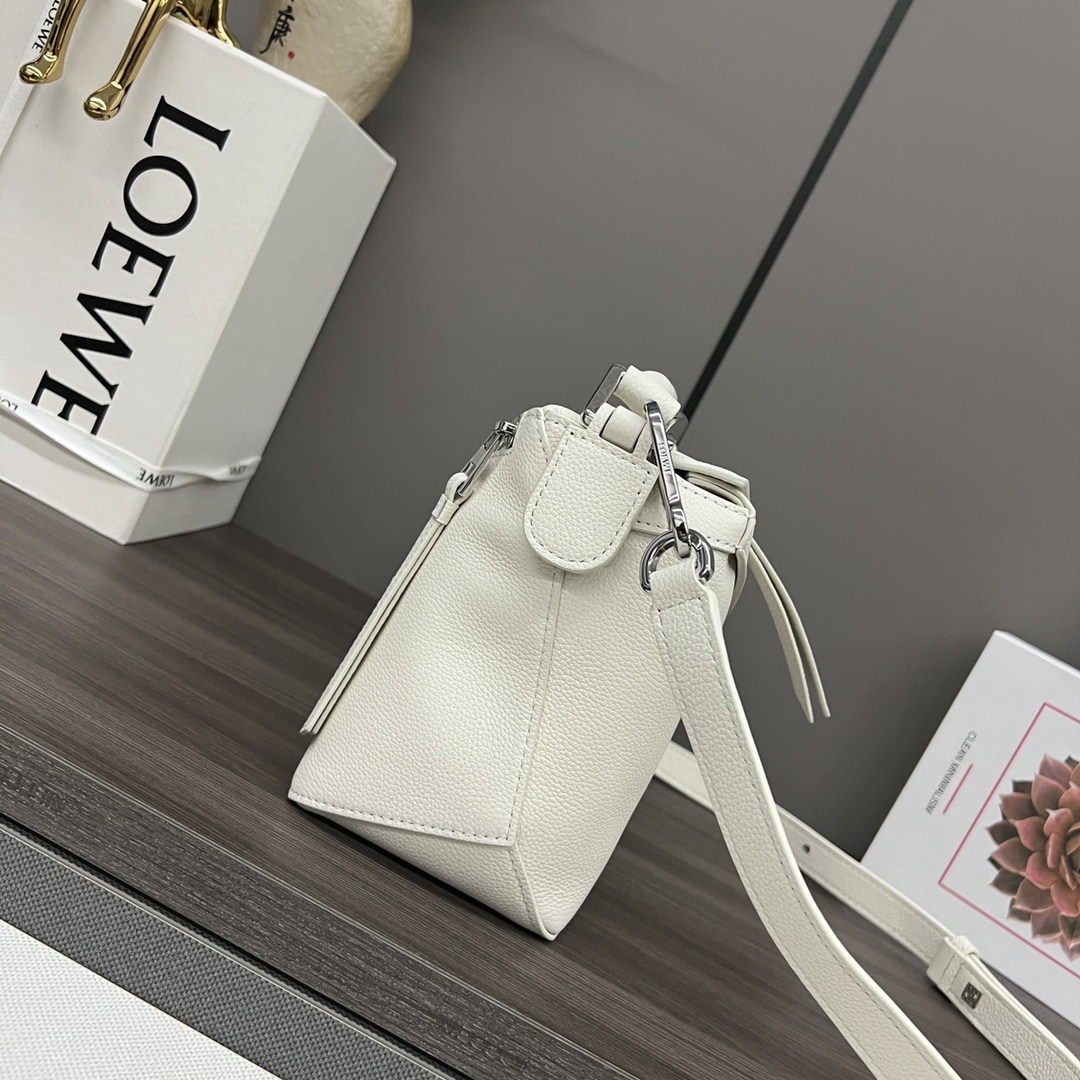 Loewe Puzzle Bags